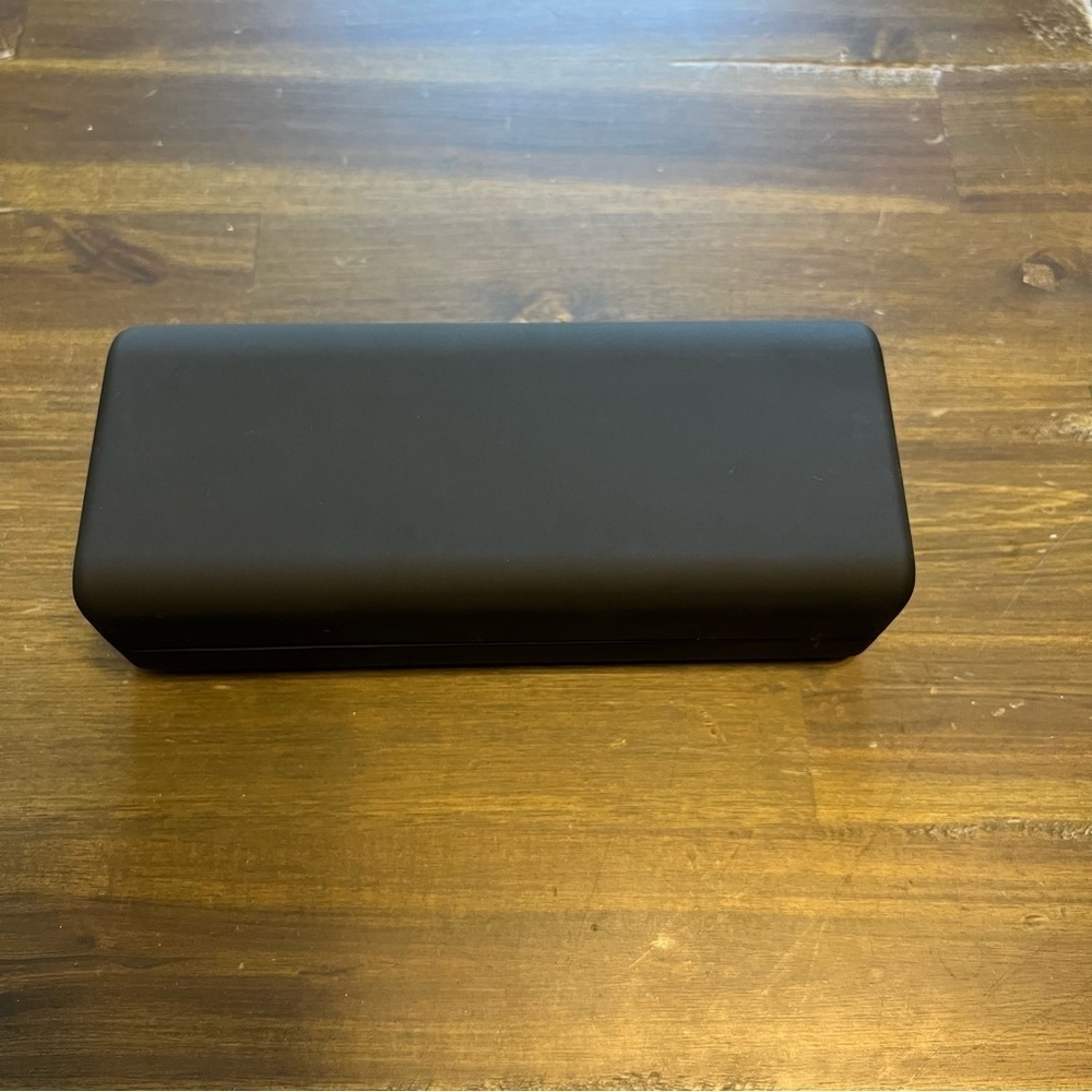 Givenchy Sunglasses Case - Picture 2 of 7